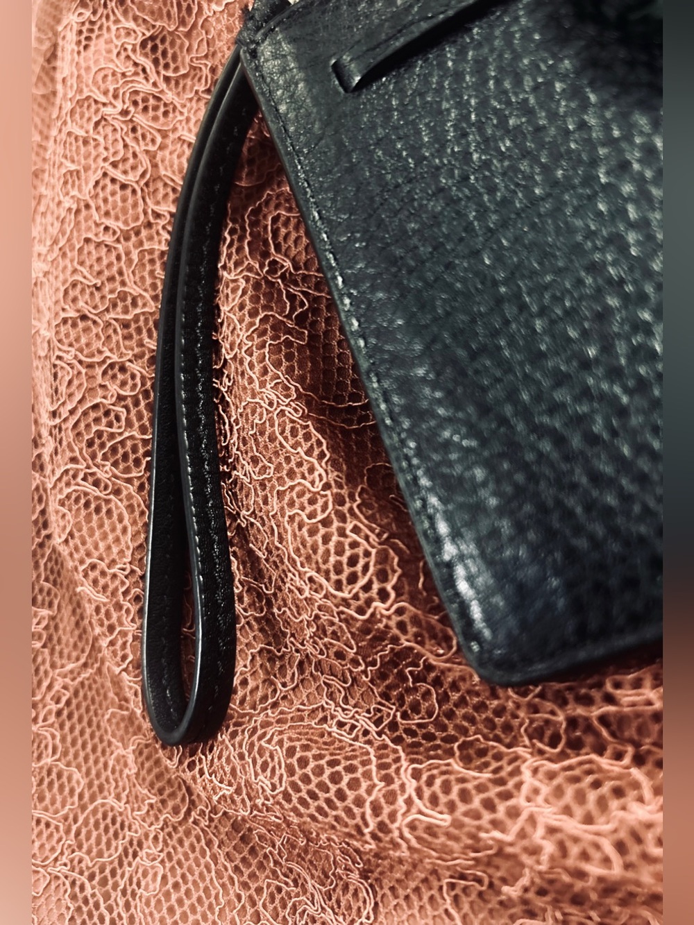 Kate Spade Wristlet-New York Hayes Bow Black Pebble Leather - Picture 8 of 17